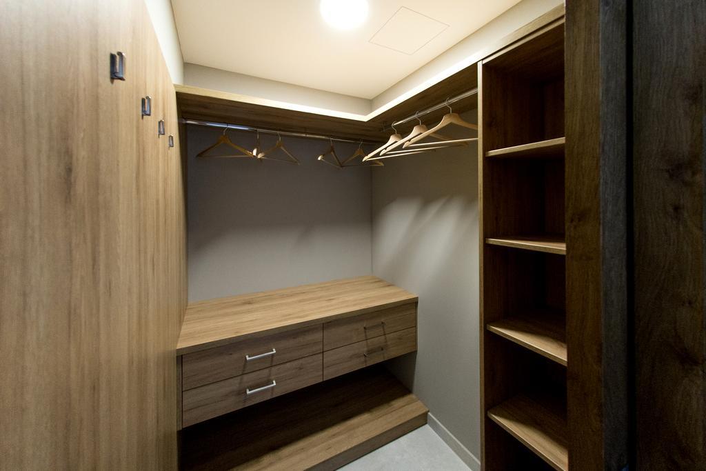 Mg Restaurace/Luxury Apartments มลาดาโบเลสลัฟ ภายนอก รูปภาพ